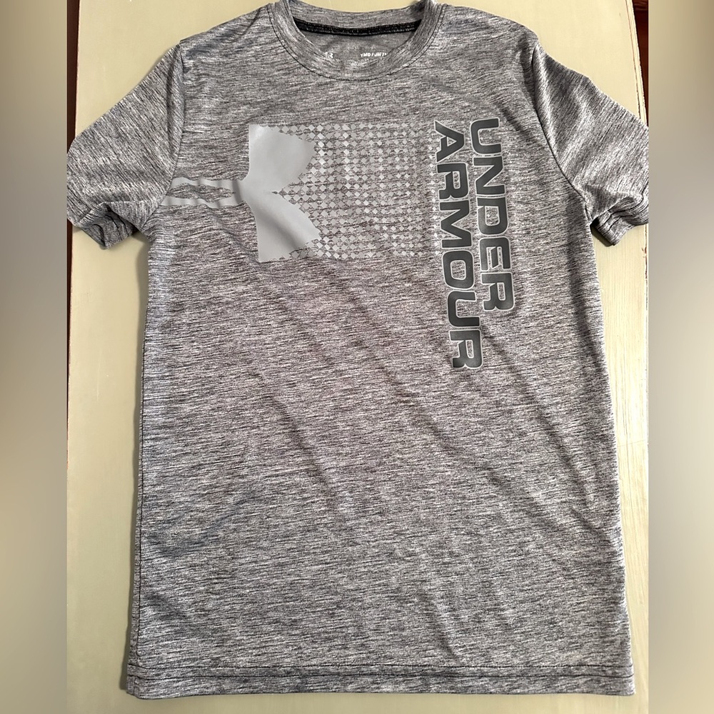 Youth Under Armour T-shirt